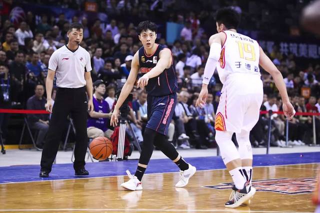  76人横扫对手晋级东部决赛  